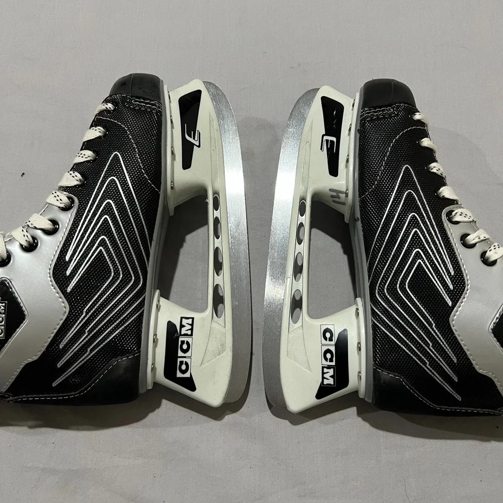CCM Mens Black White Powerline 540 Lace Up Classic Ice Hockey Skates Size 8